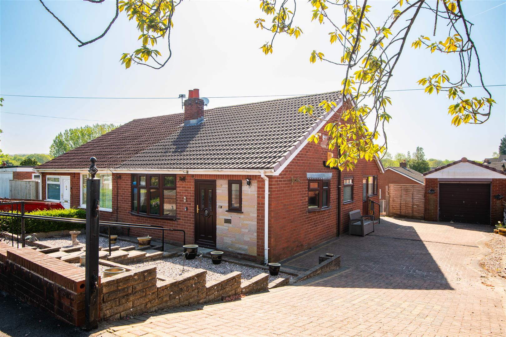 2 bed property in Berkeley Close, Chorley